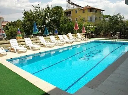 Besik 3* Φετιγιέ