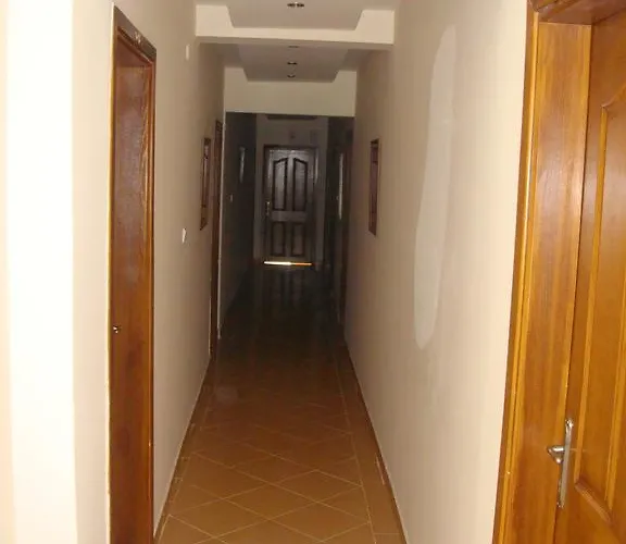 Besik Hotel 3*